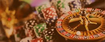 Bàn chơi live casino với dealer thật tại hit88